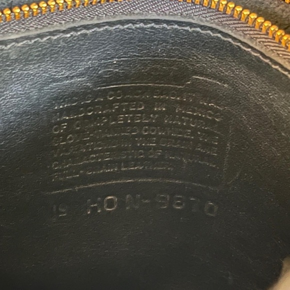 COACH Vintage HON-9870 Leather Turn Lock Messenger Crossbody Top Handle Bag - Picture 3 of 10